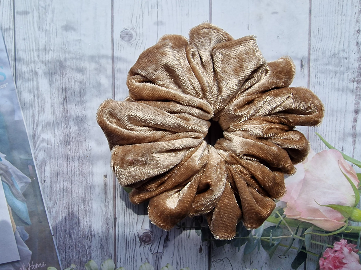 Velvet Scrunchie Latte